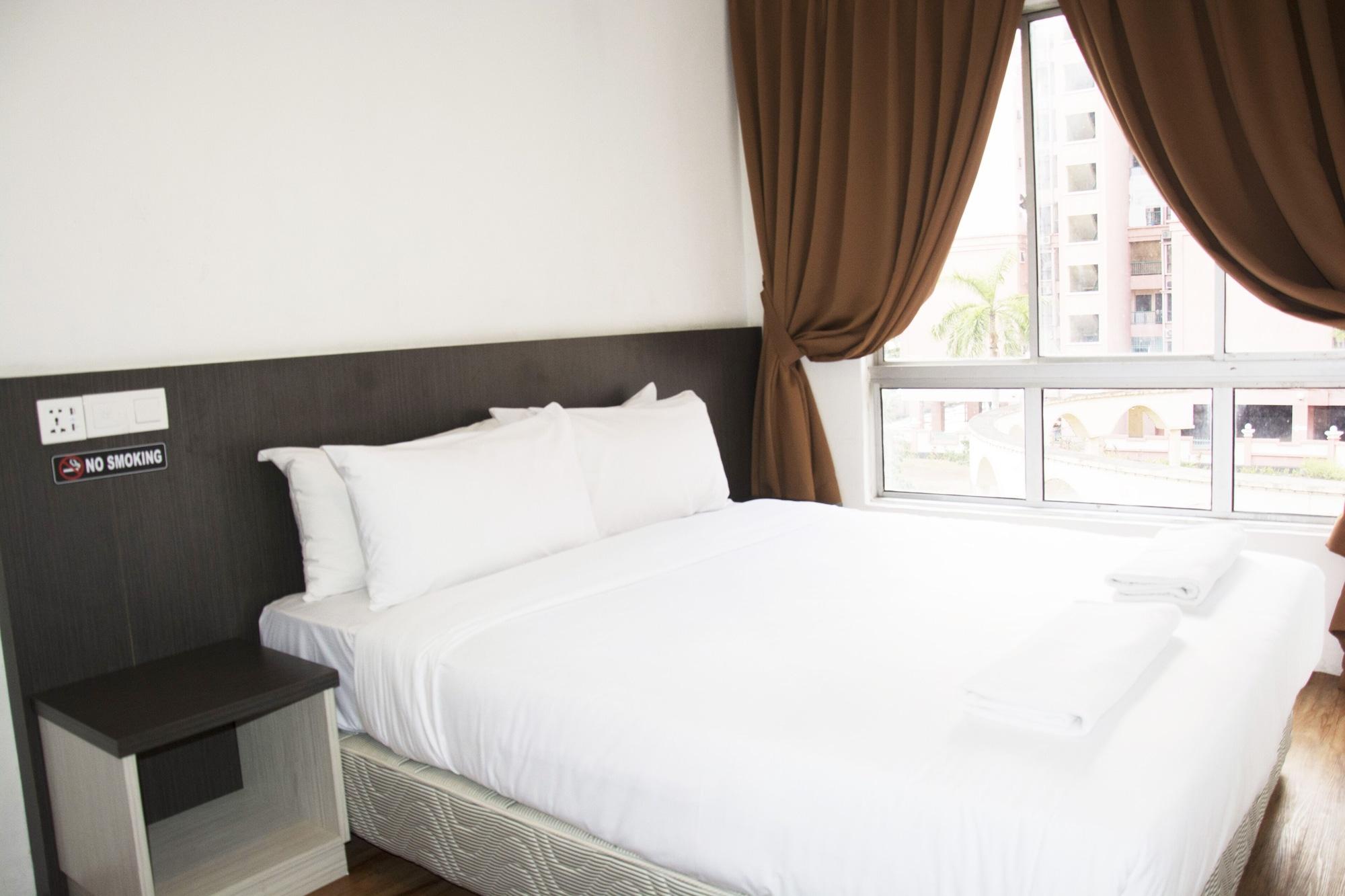 Promenade Service Apartment Кота Кинабалу Екстериор снимка