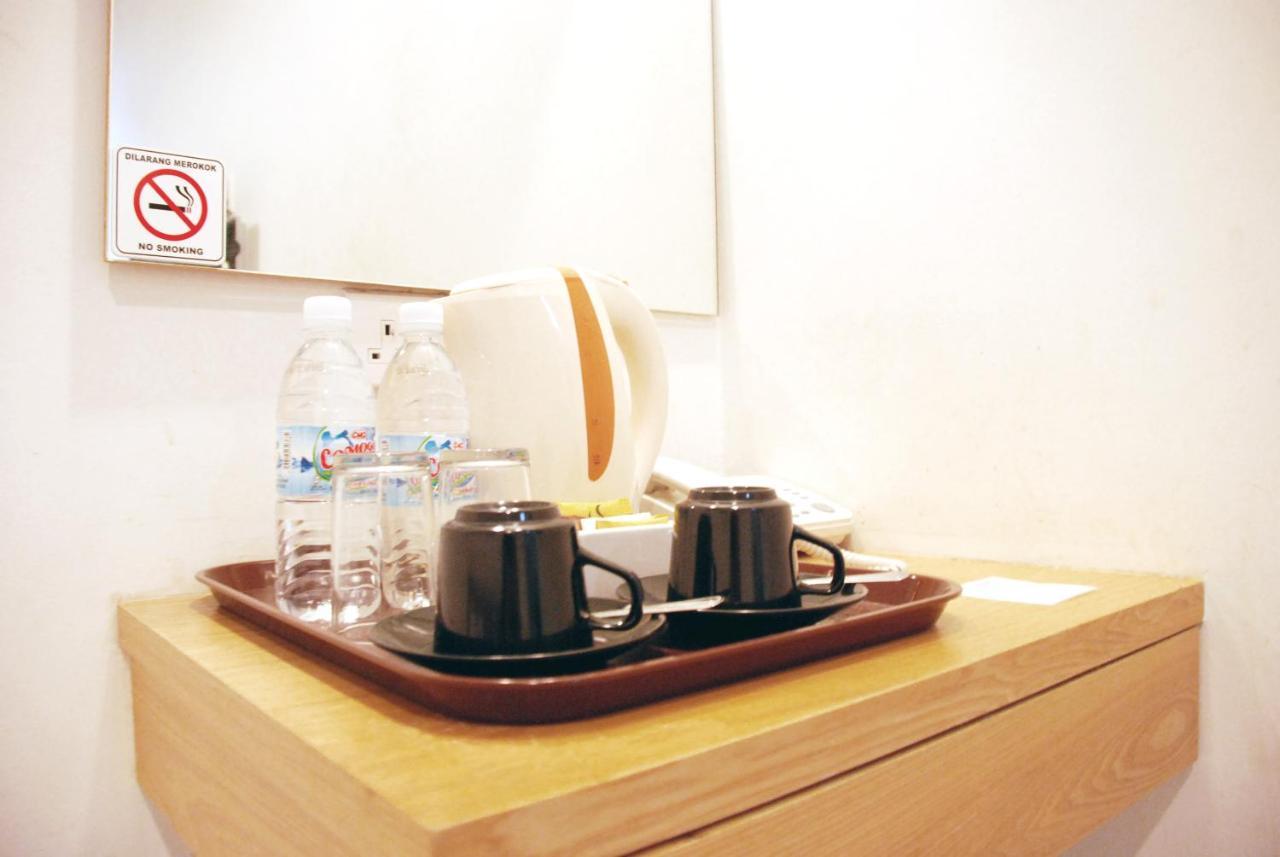 Promenade Service Apartment Кота Кинабалу Екстериор снимка